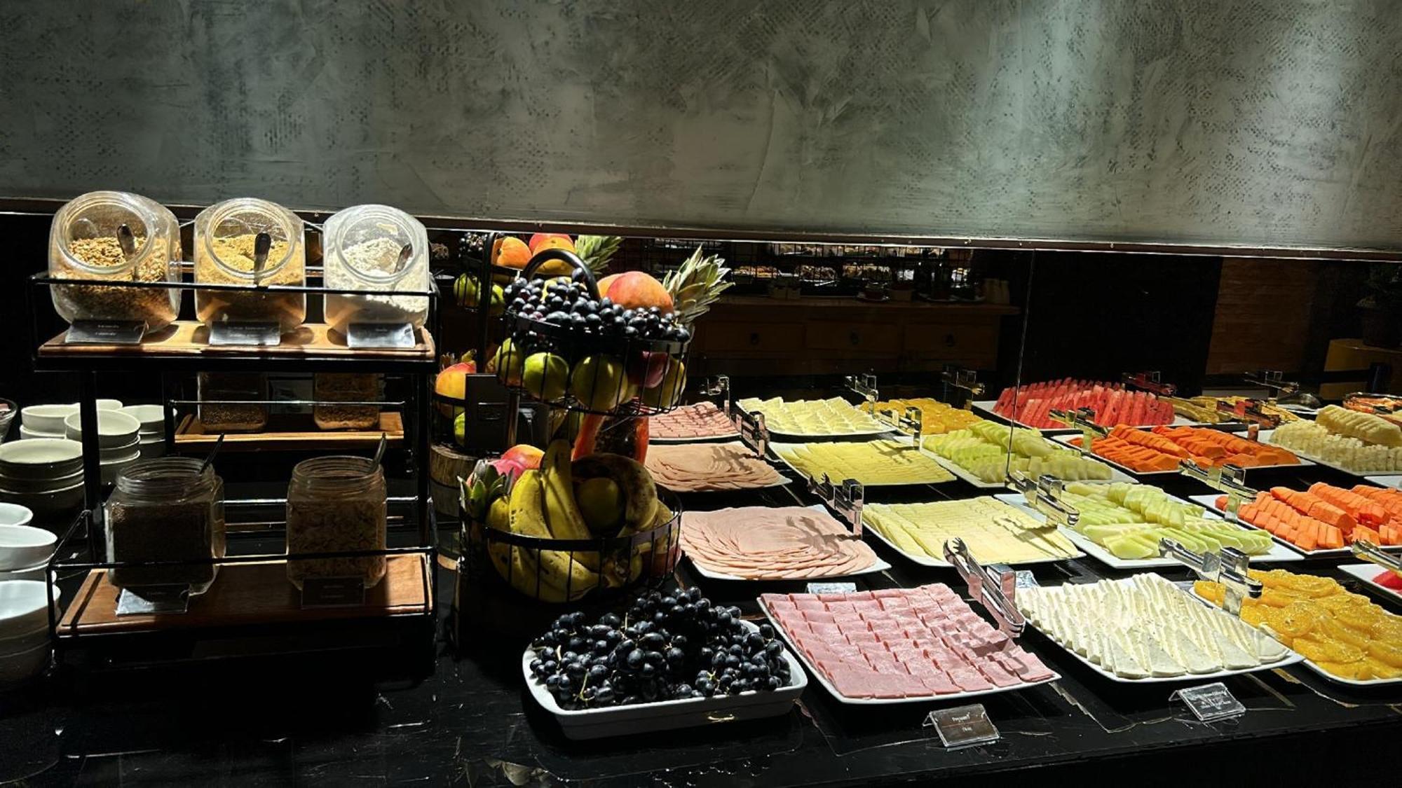 Jade Hotel Brasilia Candangolandia Exterior foto A buffet at a hotel