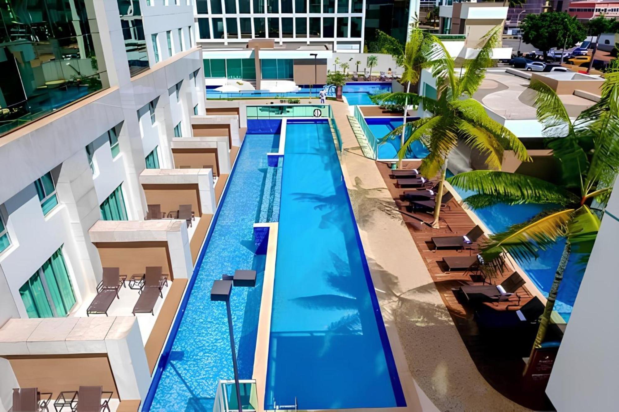 Jade Hotel Brasilia Candangolandia Exterior foto The swimming pool at the hotel